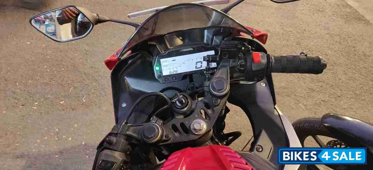 Yamaha YZF R15 V3