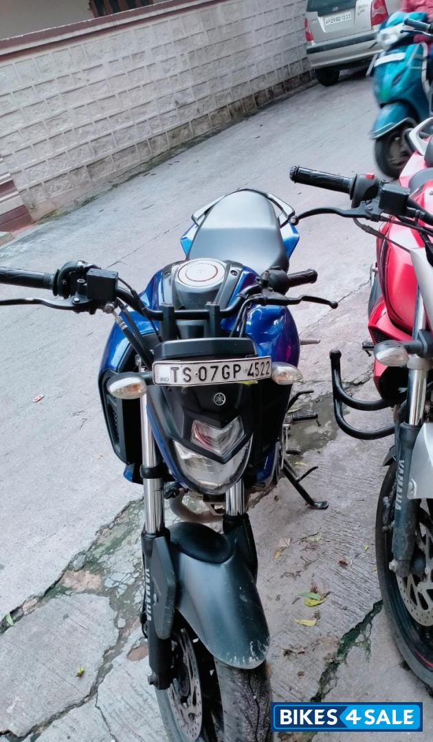 Blue Yamaha FZ-S FI V3