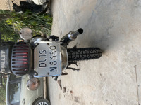 Silver Royal Enfield Bullet Electra 5S