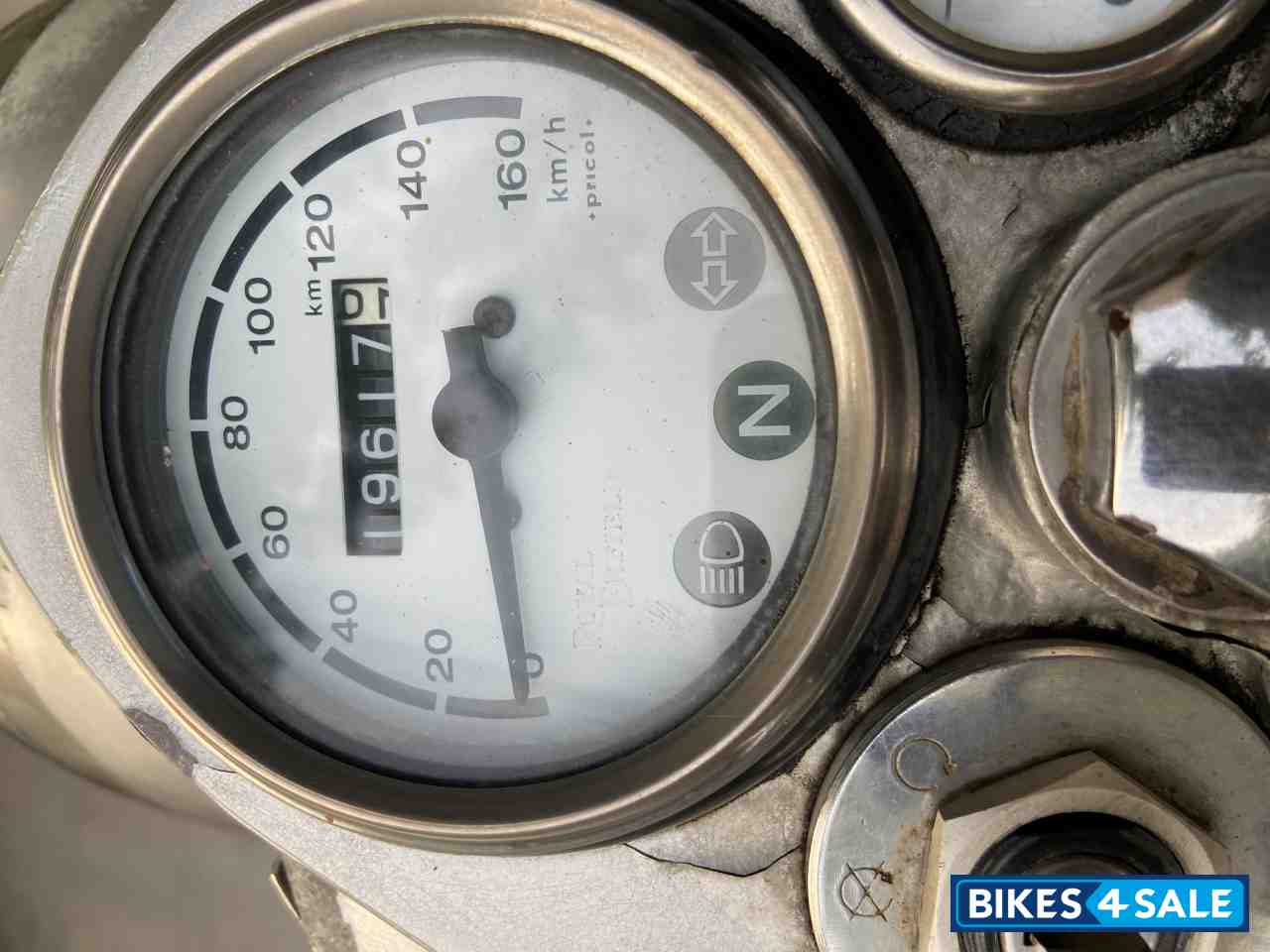 Silver Royal Enfield Bullet Electra 5S