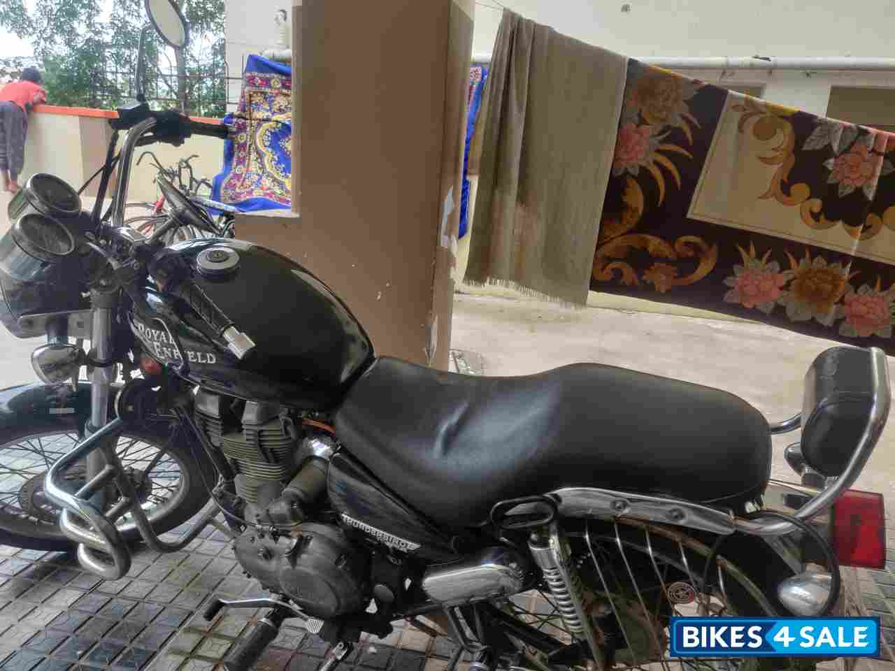 Black Royal Enfield Thunderbird TwinSpark 350