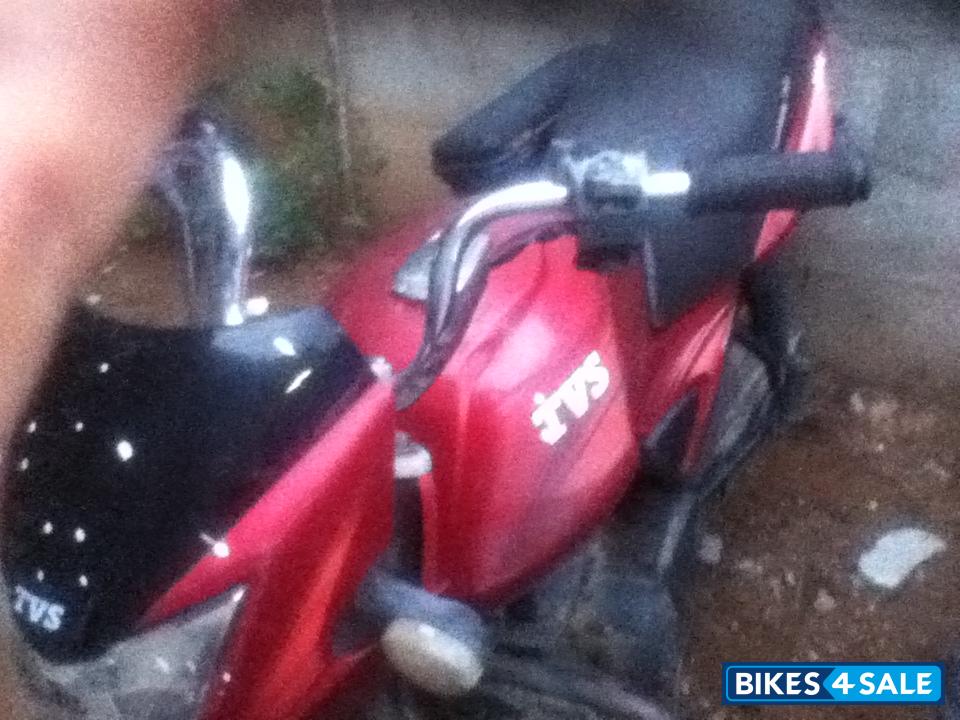 Red TVS Jive