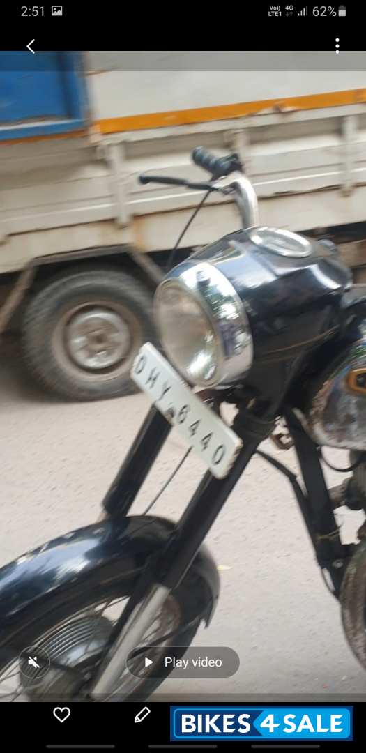 Ideal Jawa Yezdi Model B