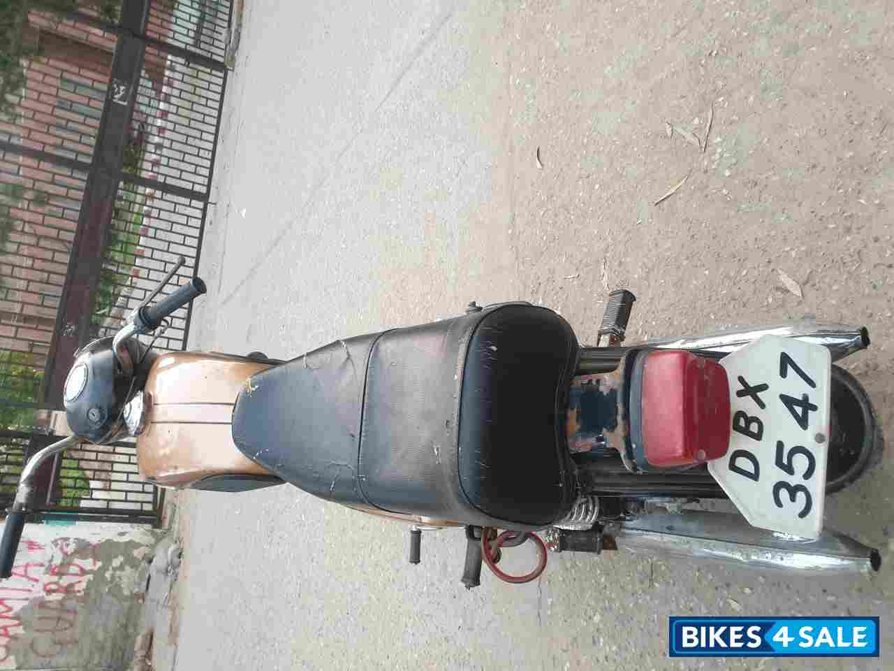 Ideal Jawa Yezdi Deluxe