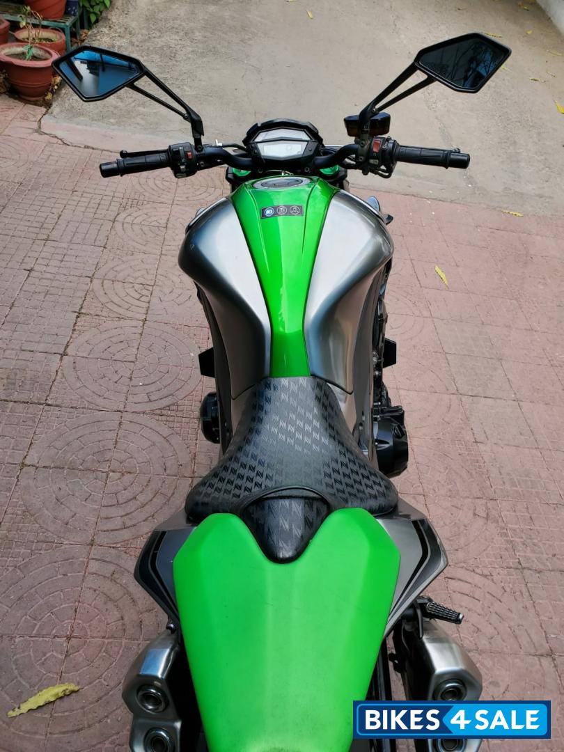 Kawasaki Z1000 R Edition