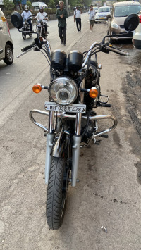 Black Royal Enfield Thunderbird 350