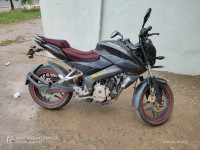 Cherry Bajaj Pulsar 200 NS