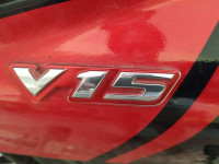 Bajaj V15