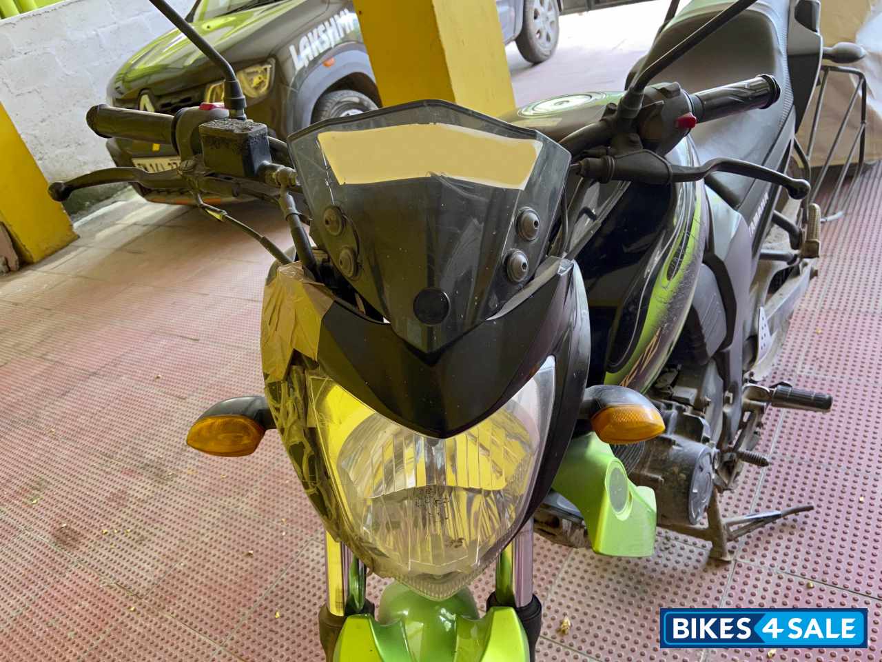 Black Green Yamaha FZ-S