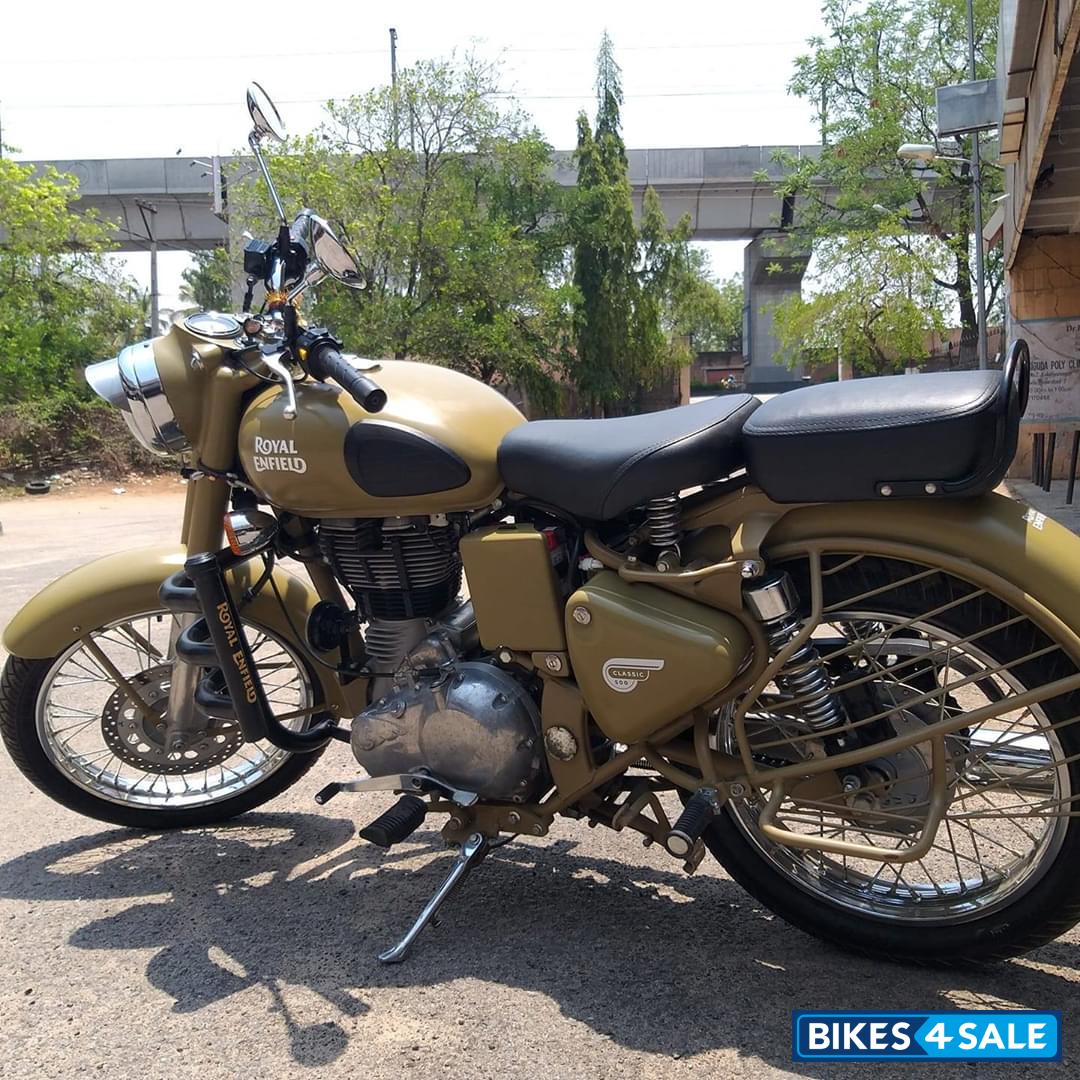 Desert Storm Royal Enfield Classic Desert Storm