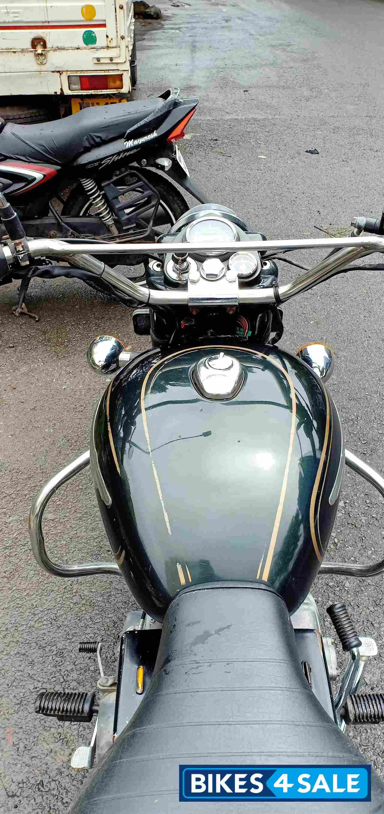 Green Royal Enfield Bullet Standard 500