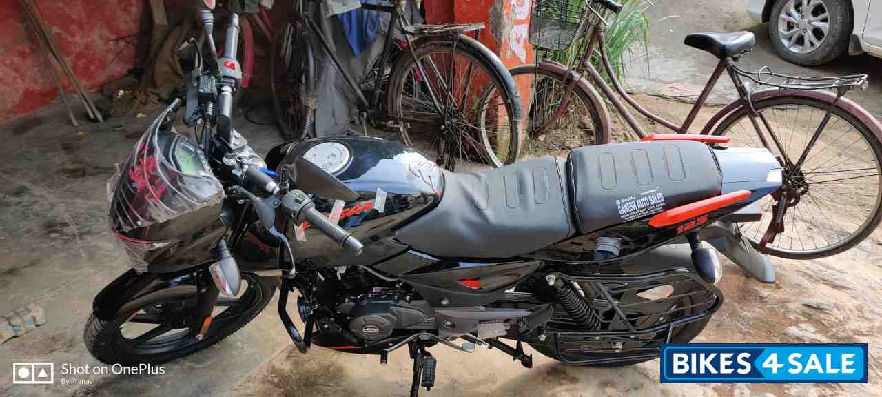 Bajaj Pulsar 125 Neon BS6