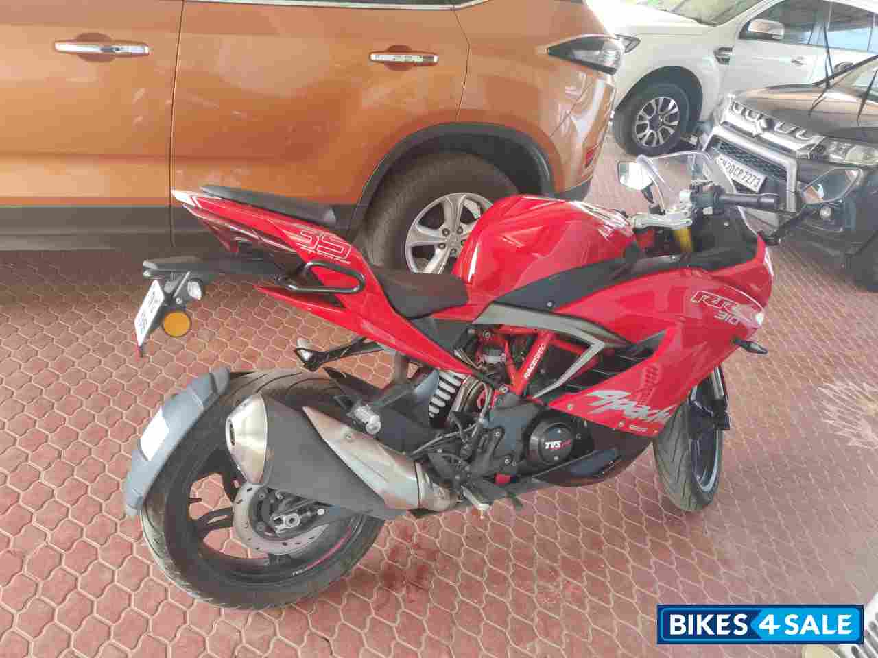 Red TVS Apache RR 310