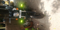 White Royal Enfield Thunderbird X 350