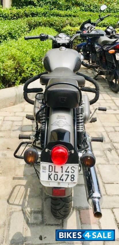 Gunmetal Grey Royal Enfield Classic Gunmetal Grey