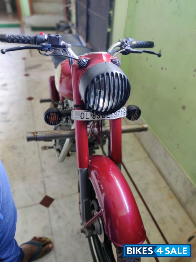 Royal Enfield Classic 350 Redditch Red
