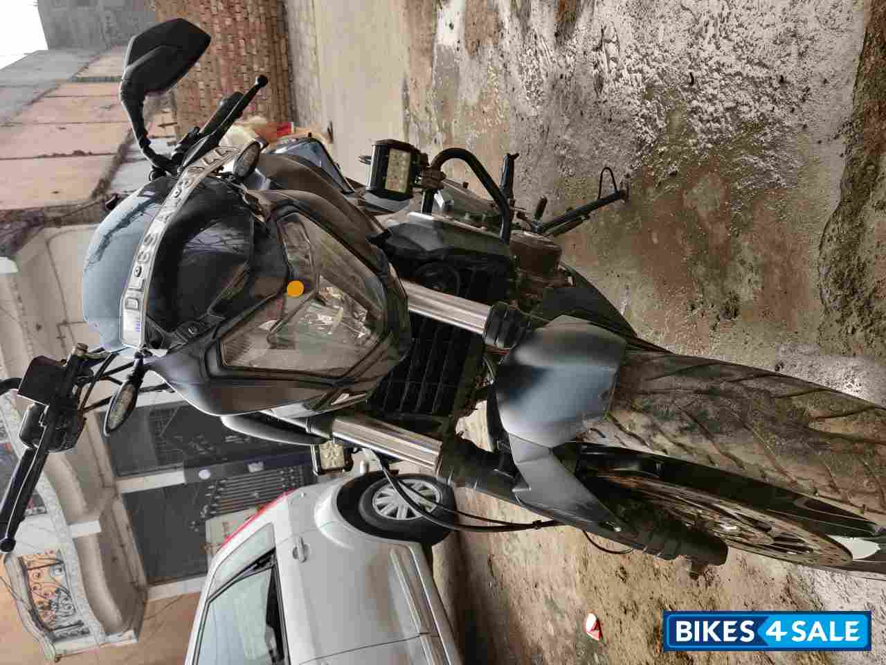 Bajaj Dominar 400 Disc