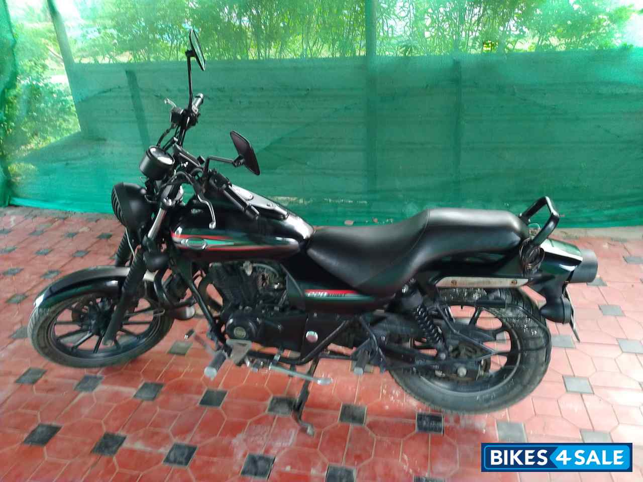 Bajaj Avenger Street 220