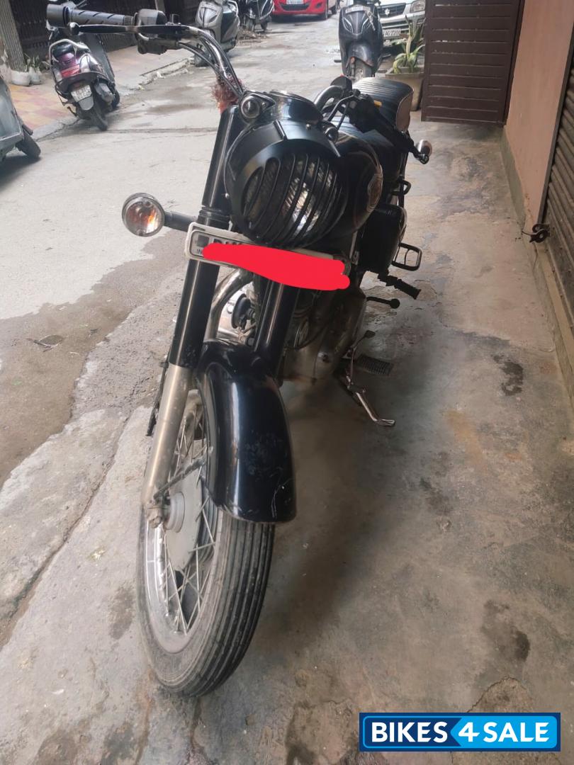 Black Royal Enfield Bullet Standard 350 Black Royal Enfield Bullet Standard 350