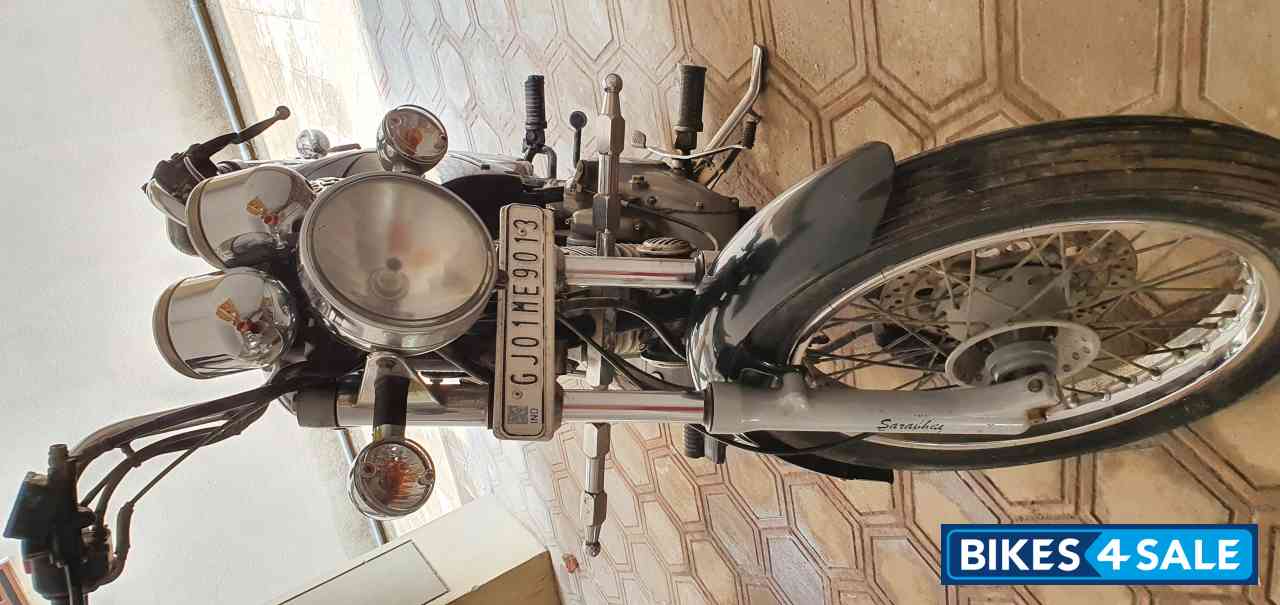 Black Royal Enfield Thunderbird