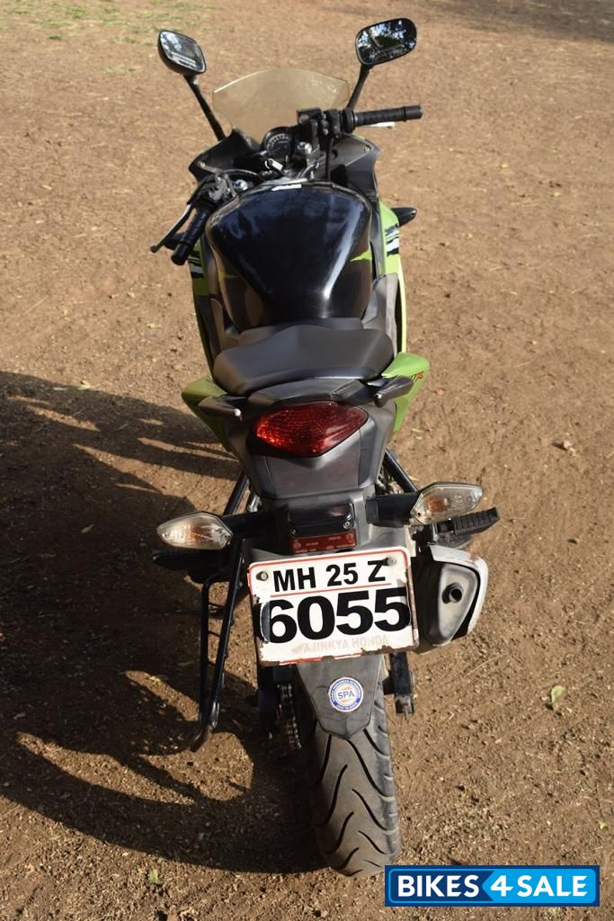 Green Honda CBR 150R