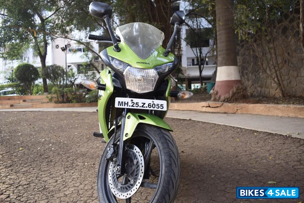 Green Honda CBR 150R