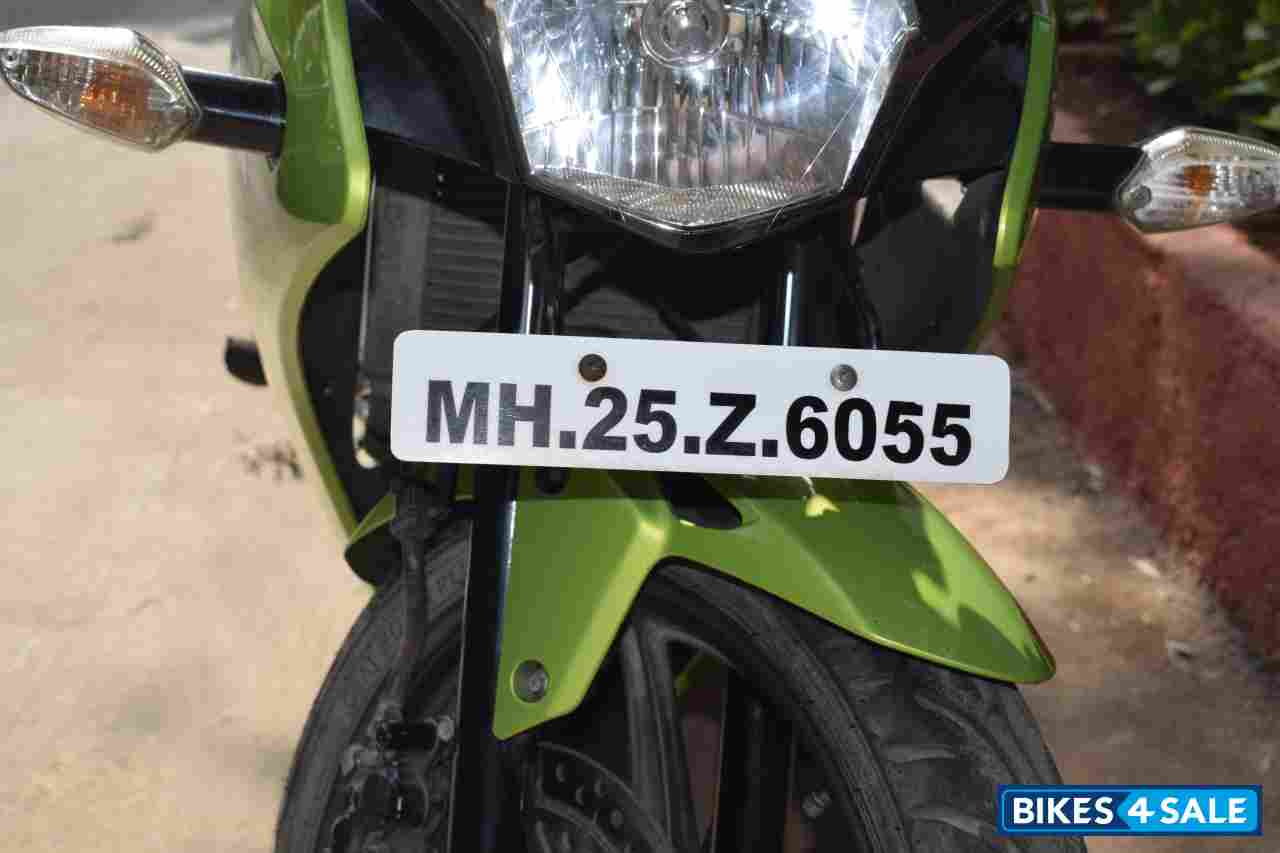 Green Honda CBR 150R