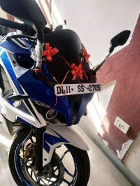 Bajaj Pulsar RS 200 ABS