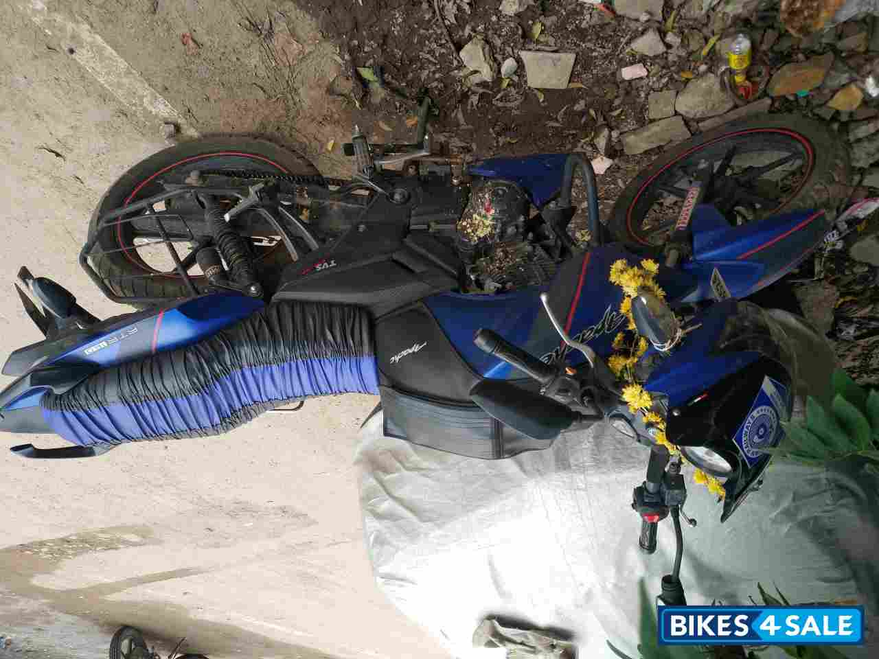 Metallic Blue TVS Apache RTR 160