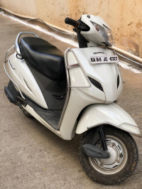 White Honda Activa 3G