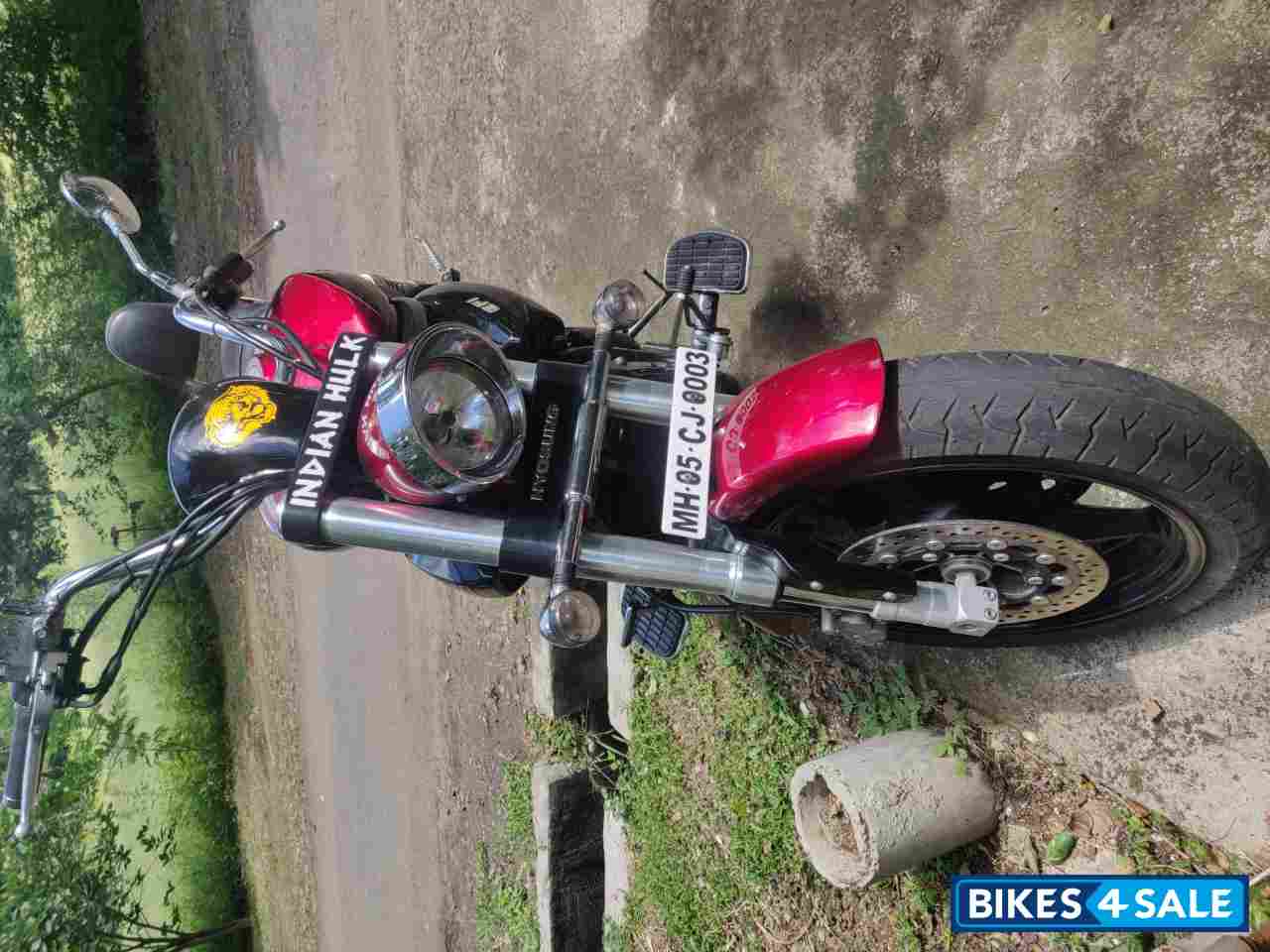 Red Hyosung Aquila Pro 650