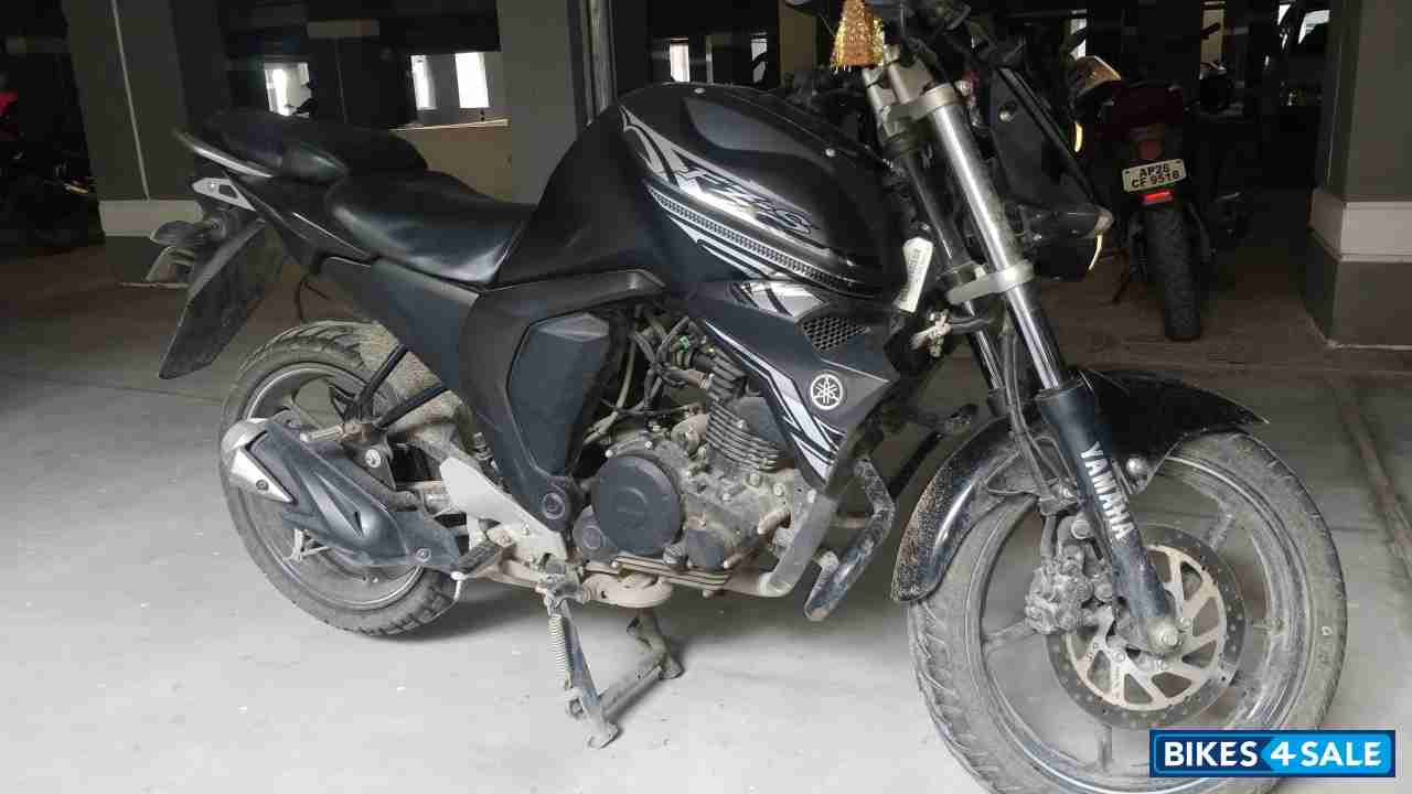 Yamaha FZ-S FI V2