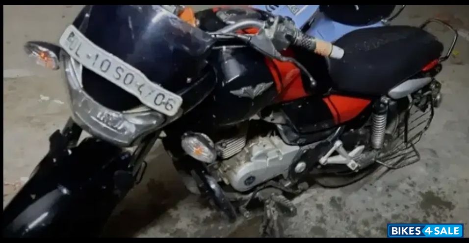Black Bajaj V15