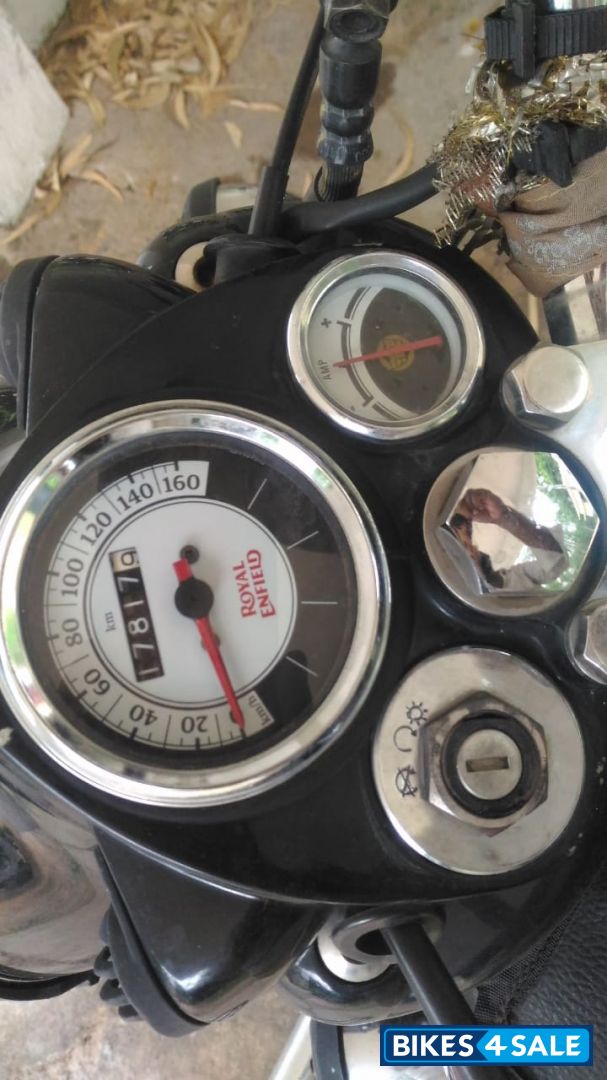 Black Royal Enfield Classic 350