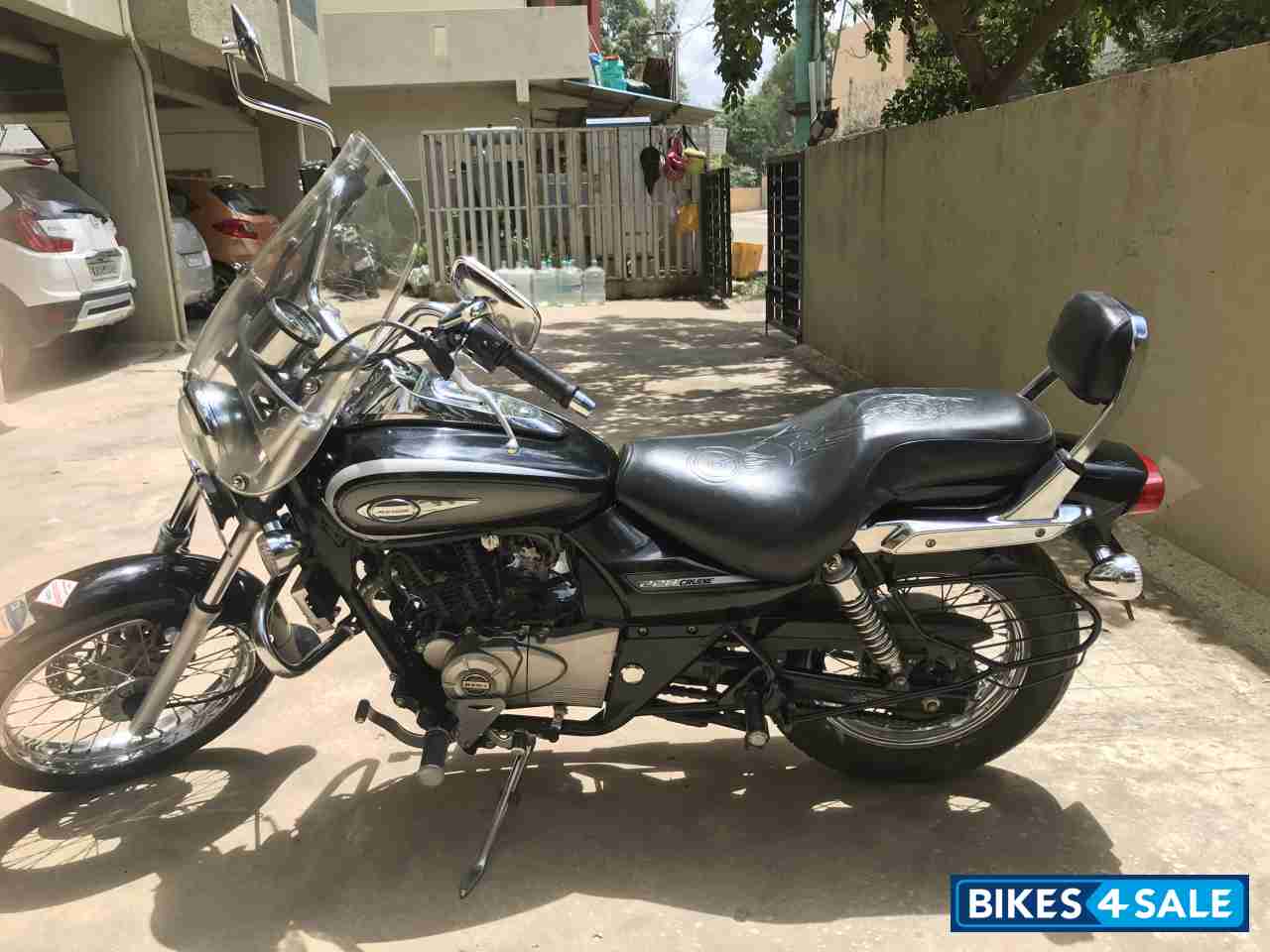 Bajaj Avenger Cruise 220