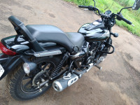 Black Bajaj Avenger Street 160 BS6