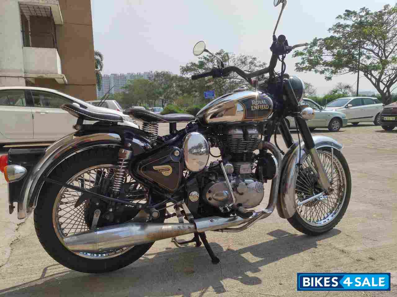 Black Royal Enfield Classic Chrome