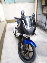 Bajaj Pulsar 220F