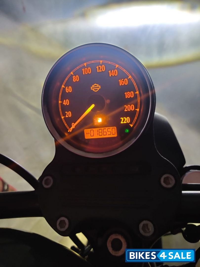 Harley Davidson Iron 883