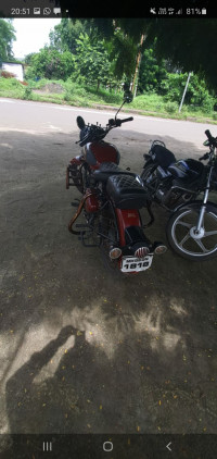 Chesnut Royal Enfield Classic 350