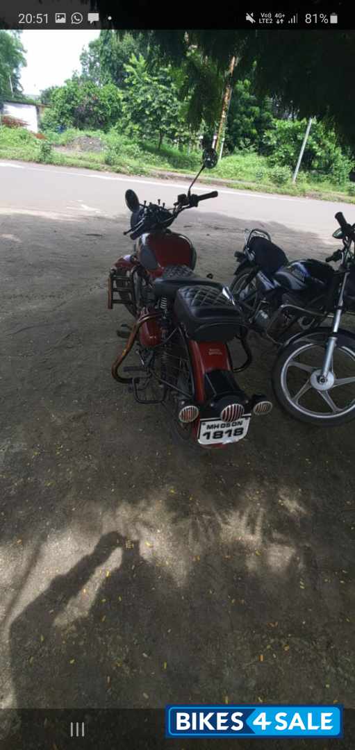 Chesnut Royal Enfield Classic 350