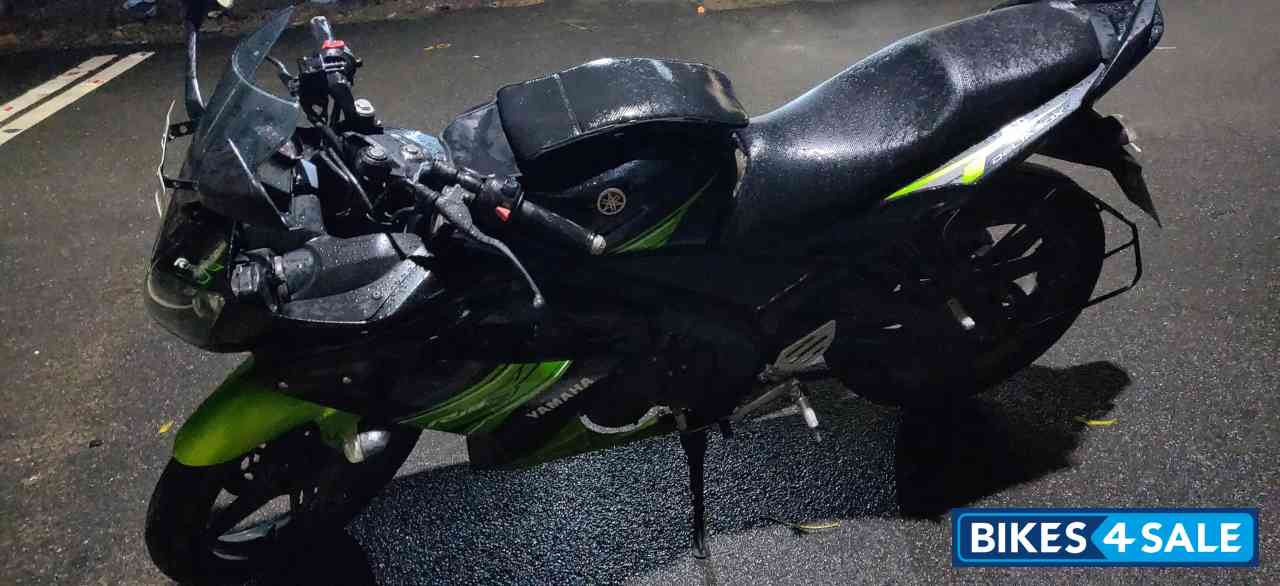 Black And Green Yamaha YZF R15 S