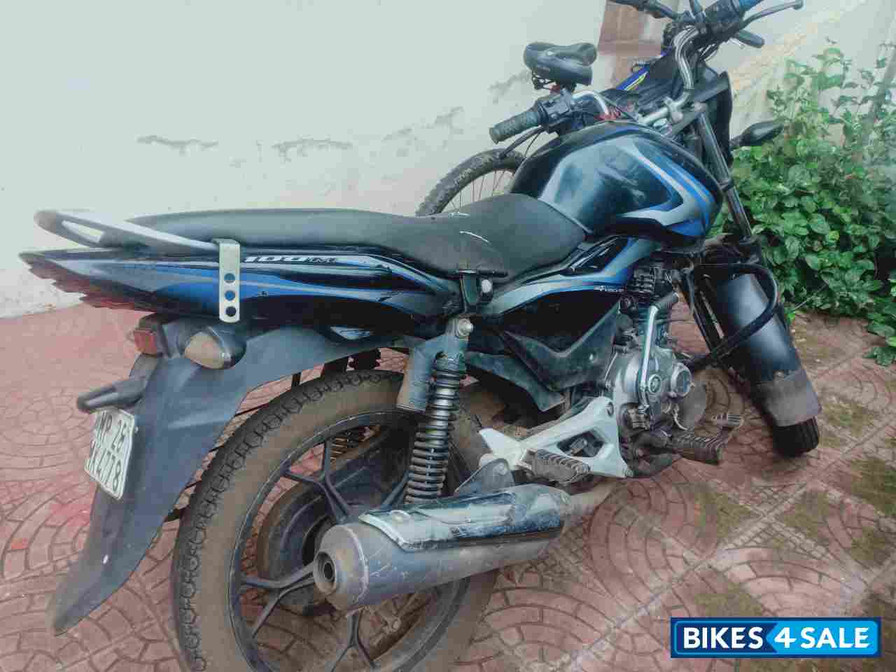 Bajaj Discover 100M