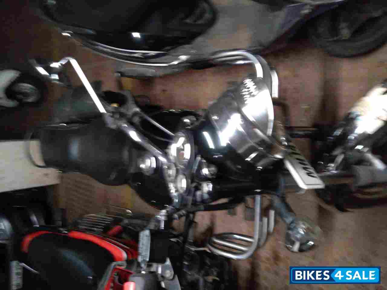 Black Royal Enfield Bullet Electra Twinspark