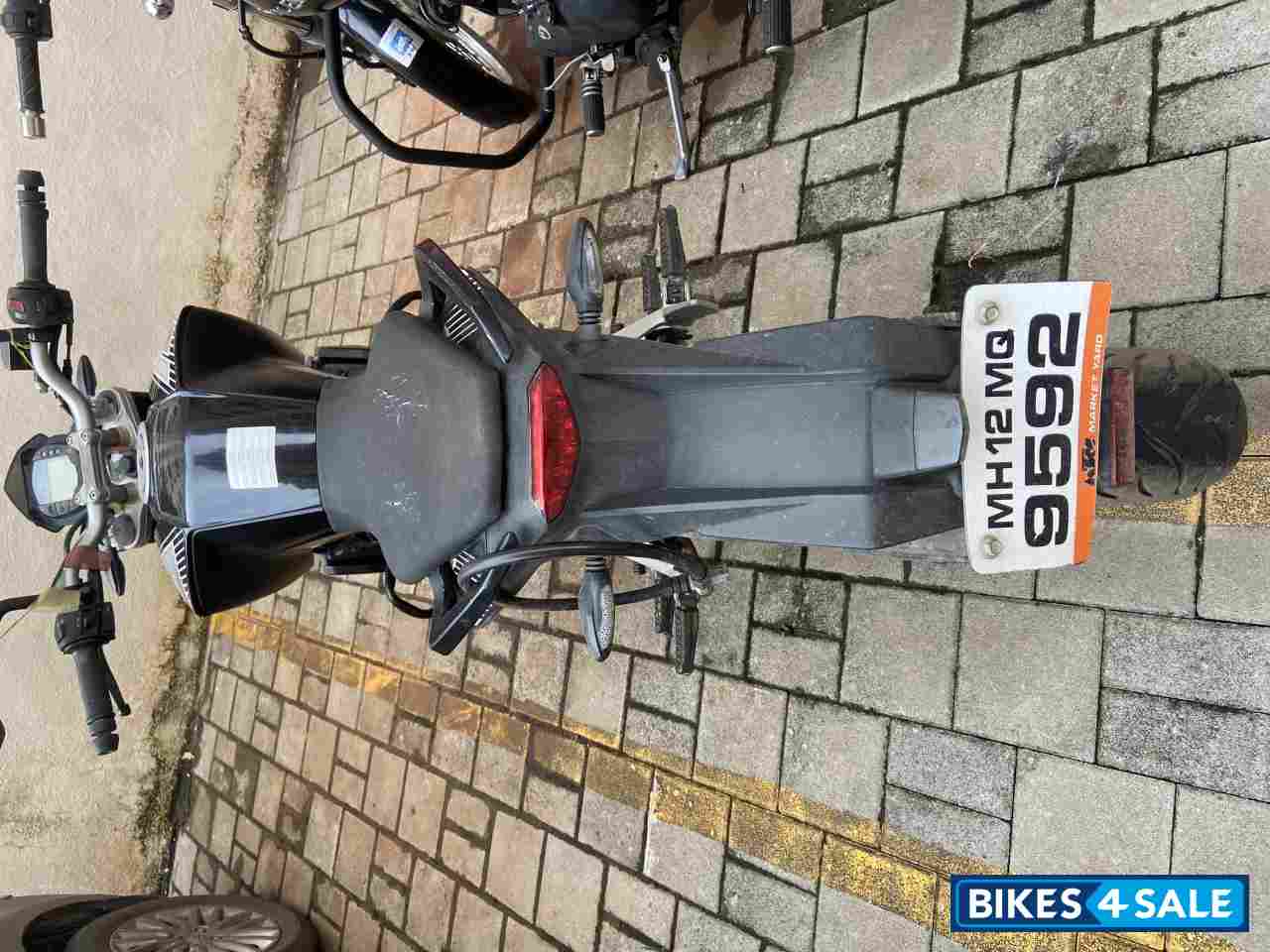 Black-orange KTM Duke 390