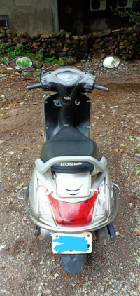 Met Pearl Silver Honda Activa 4G