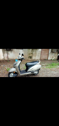 Met Pearl Silver Honda Activa 4G