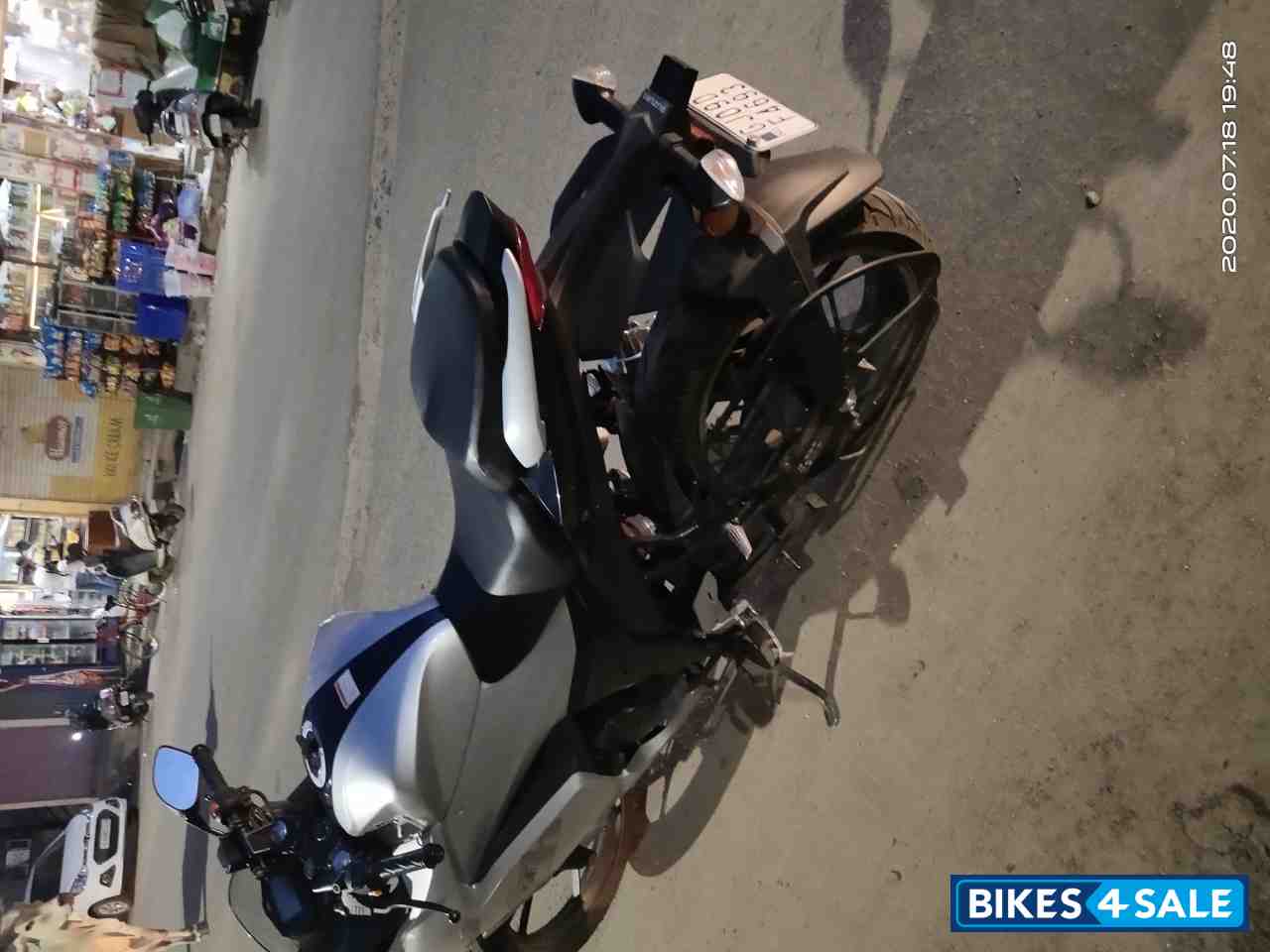 Suzuki Gixxer SF