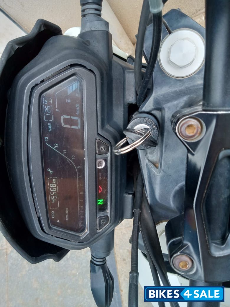 Bajaj Dominar 400 ABS BS6