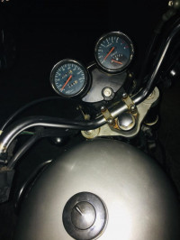 Silver Royal Enfield Thunderbird TwinSpark 350